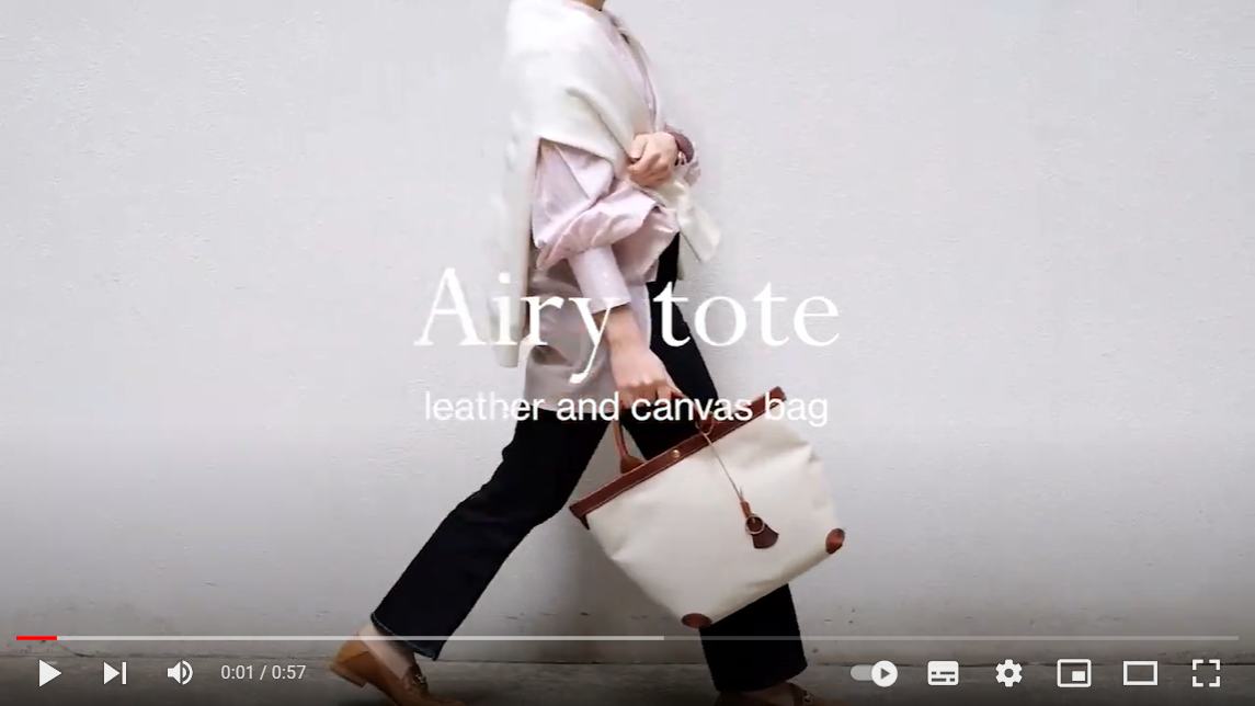 Airy tote