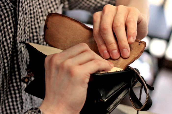 革製品、財布、バッグの修理