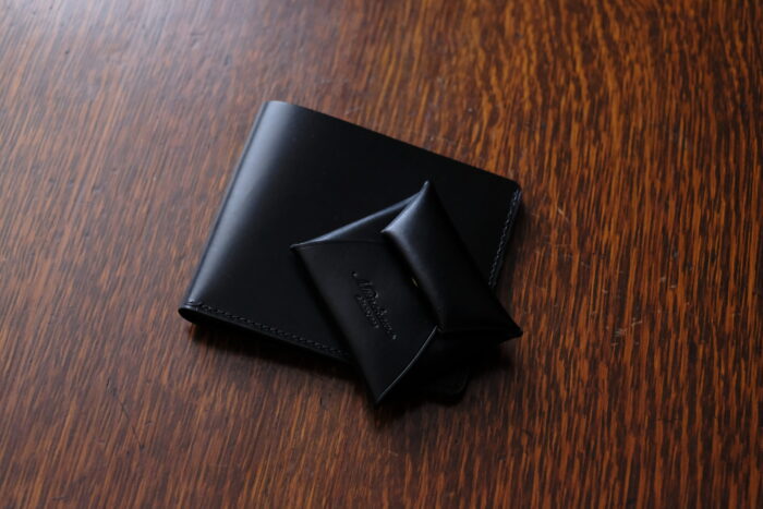 極小コインケースと二つ折りミニ財布